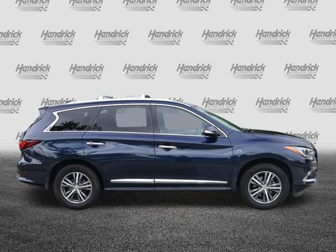 Used 2020 INFINITI QX60 Luxe w/ Essential Package FWD image 10