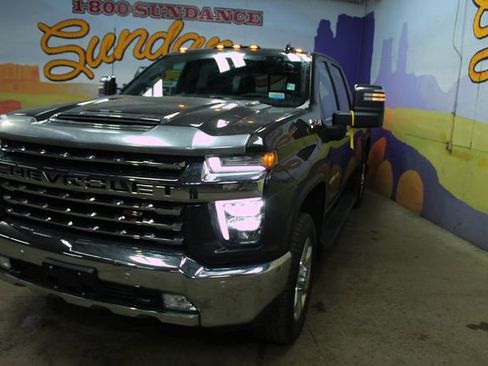 Certified 2020 Chevrolet Silverado 2500 LTZ w/ LTZ Plus Package AWD/4WD image 4