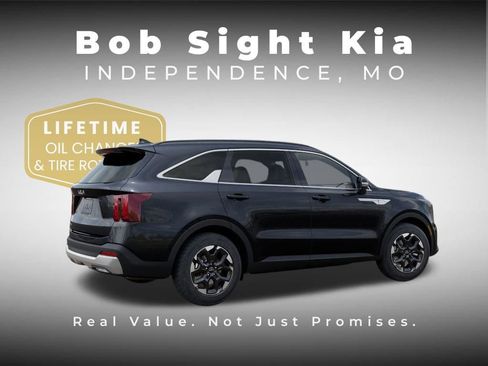 New 2026 Kia Sorento S FWD image 6