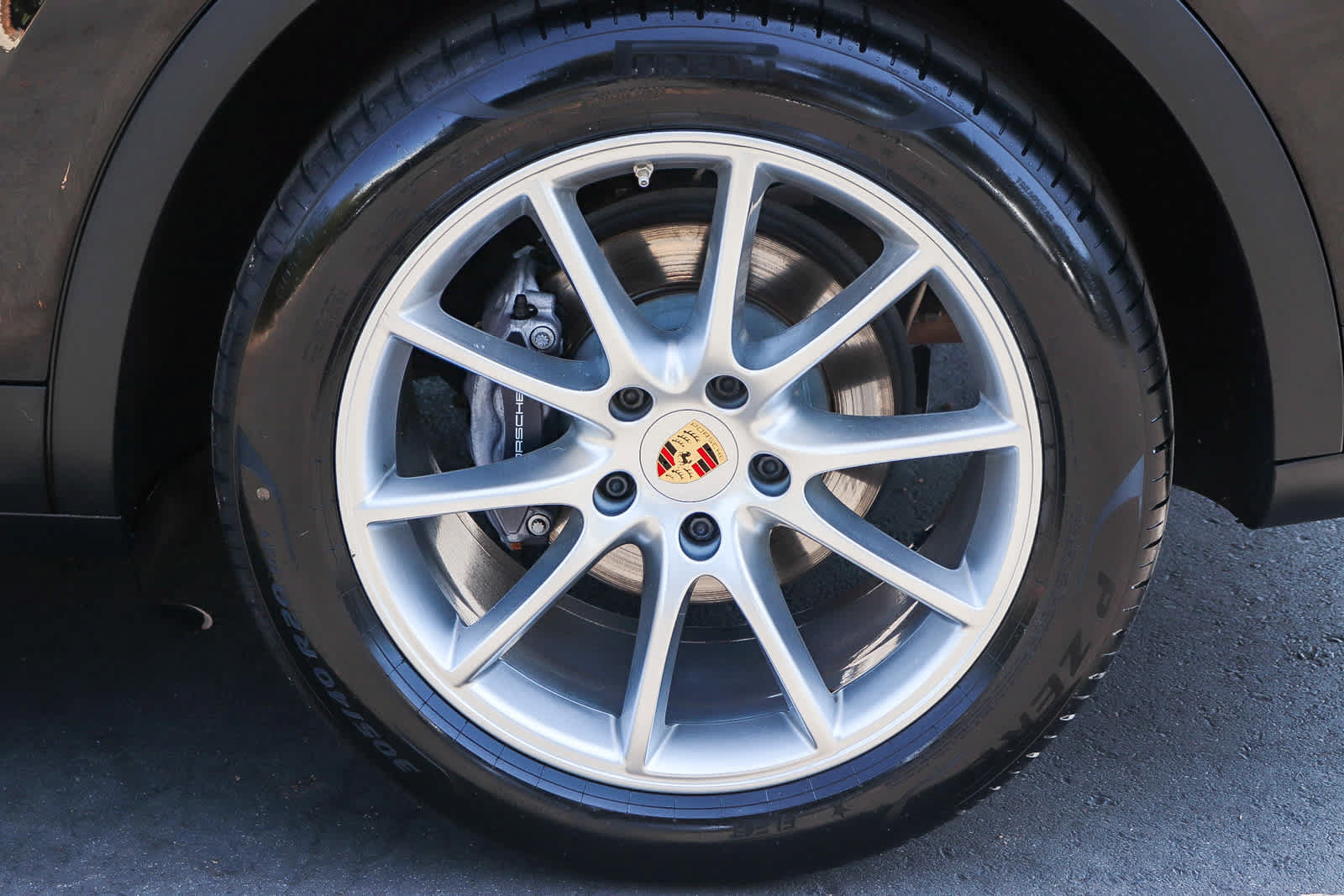 Used 2021 Porsche Cayenne Coupe AWD/4WD image 13