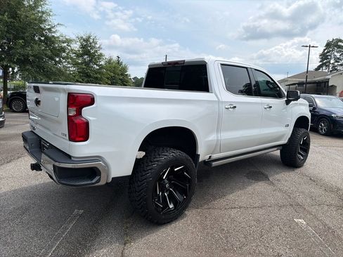 Used 2021 Chevrolet Silverado 1500 LTZ w/ LTZ Premium Package AWD/4WD image 7