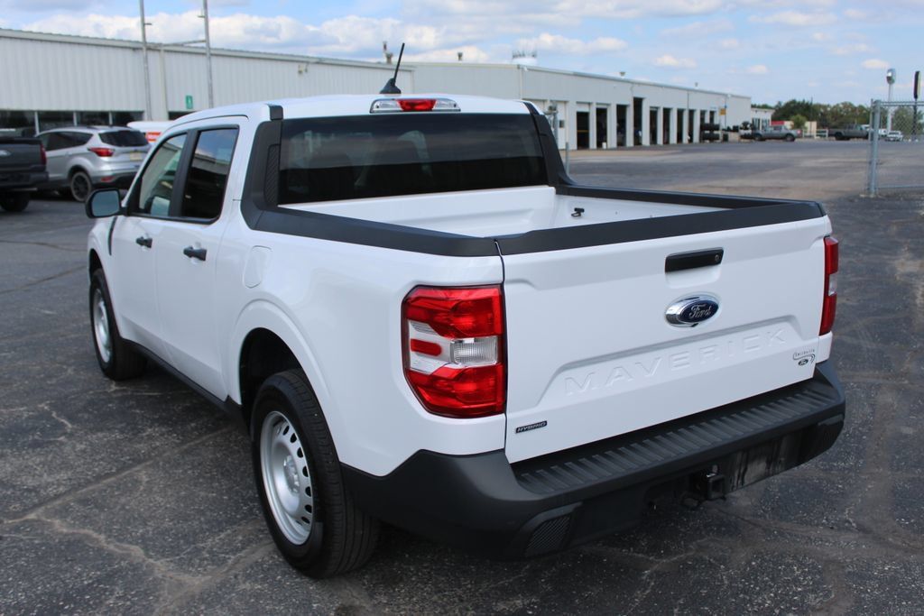 Used 2022 Ford Maverick XL FWD image 4