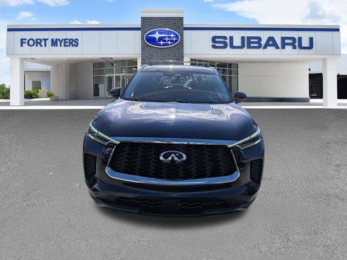 Used 2023 INFINITI QX60 Sensory w/ Cargo Package FWD image 9