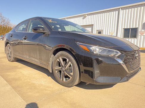Used 2024 Nissan Sentra SV w/ All-Weather Package image 2