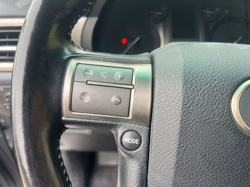 Used 2018 Lexus GX 460 Premium w/ Premium Package image 18