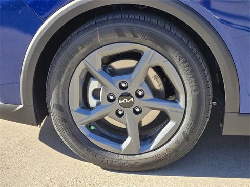 New 2026 Kia K4 LXS image 24