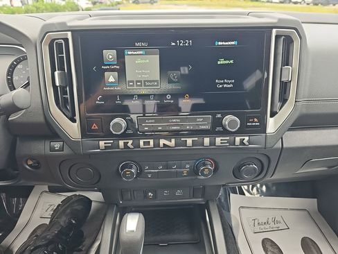Used 2026 Nissan Frontier SV w/ Tow Package RWD image 24