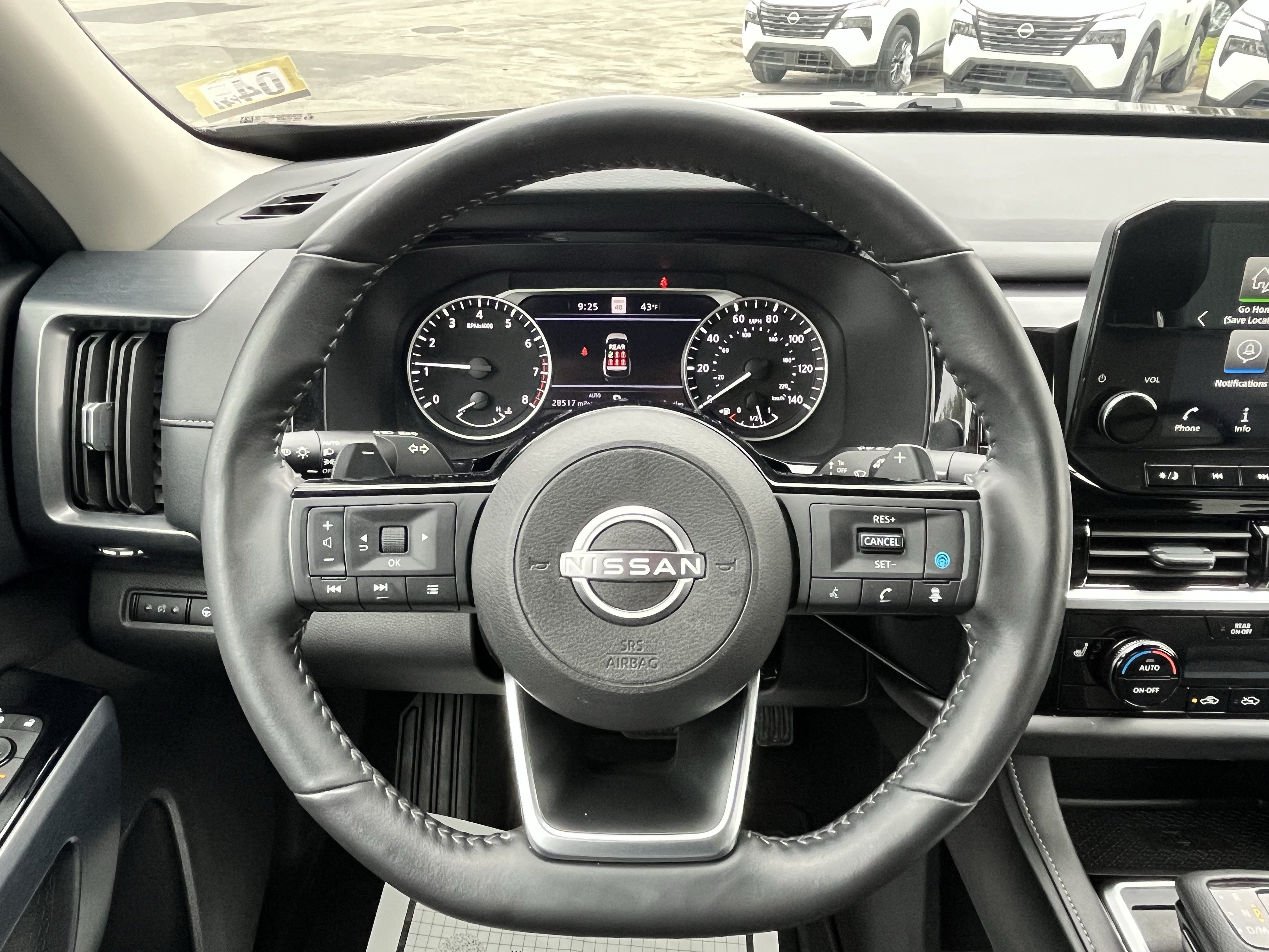 Used 2025 Nissan Pathfinder SL AWD/4WD image 19