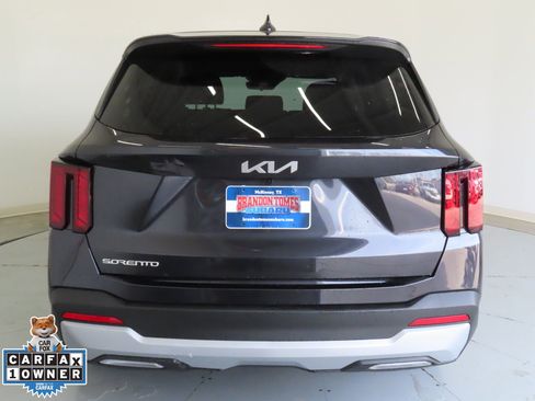 Used 2026 Kia Sorento LX image 5