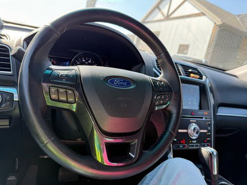 Used 2016 Ford Explorer Sport image 9