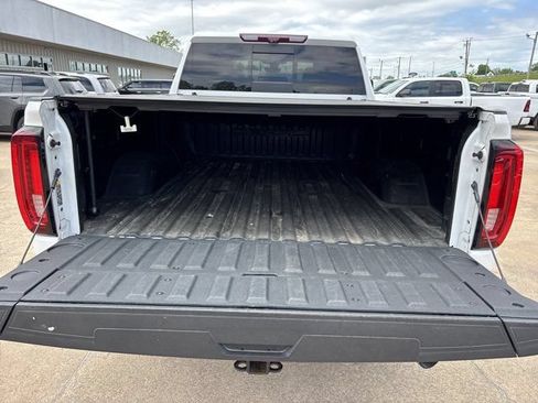 Used 2022 GMC Sierra 2500 Denali w/ Denali Ultimate Package AWD/4WD image 7