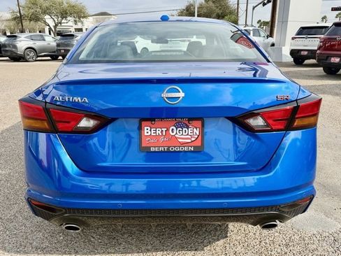 Certified 2025 Nissan Altima 2.5 SR image 6