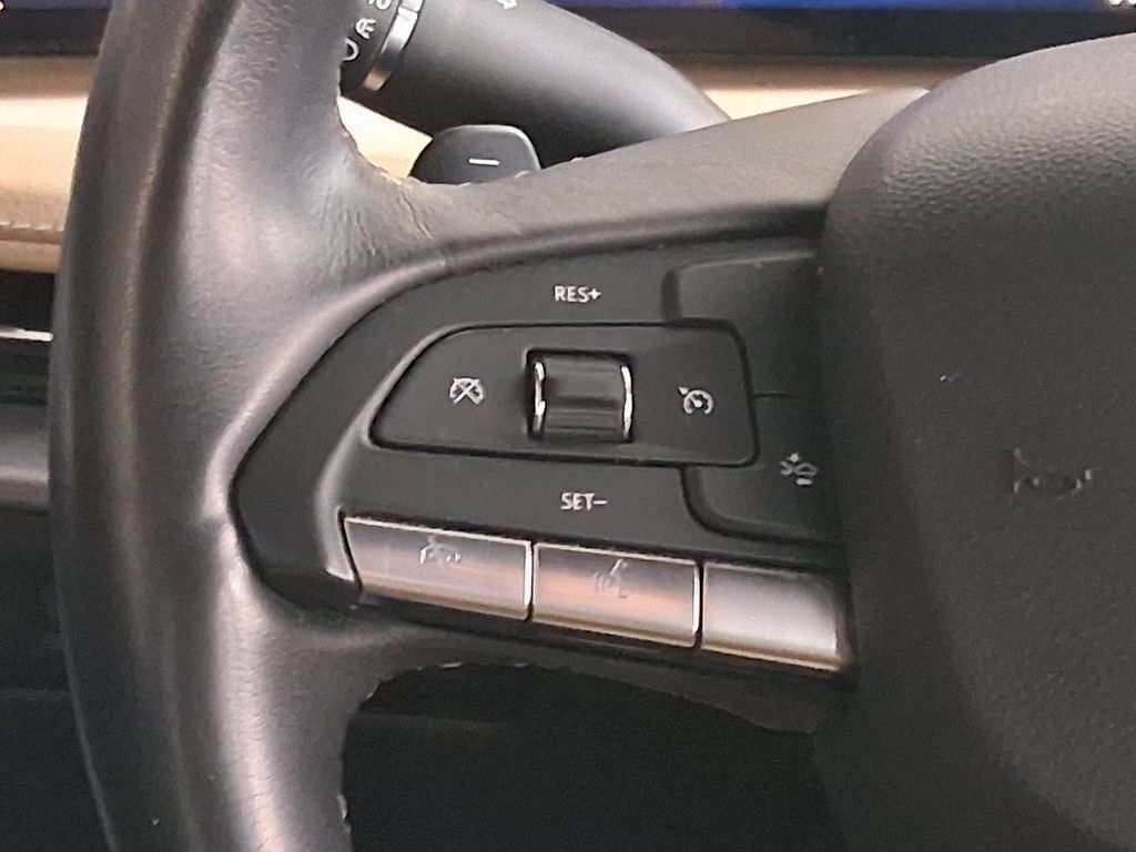 Certified 2024 Cadillac XT4 Luxury FWD image 11