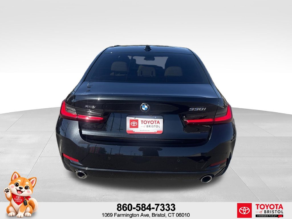 Used 2023 BMW 330i xDrive Sedan w/ Driving Assistance Package AWD/4WD image 4