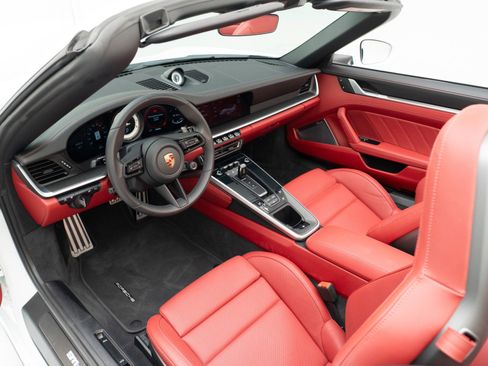 Certified 2025 Porsche 911 Turbo S image 4