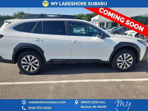 Used 2024 Subaru Outback Premium AWD/4WD image 8