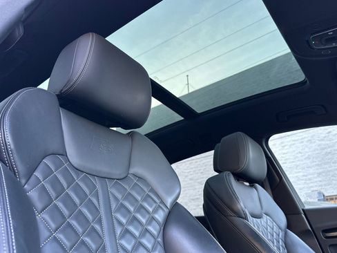 Used 2021 Audi SQ5 Premium Plus w/ Premium Plus Package image 24