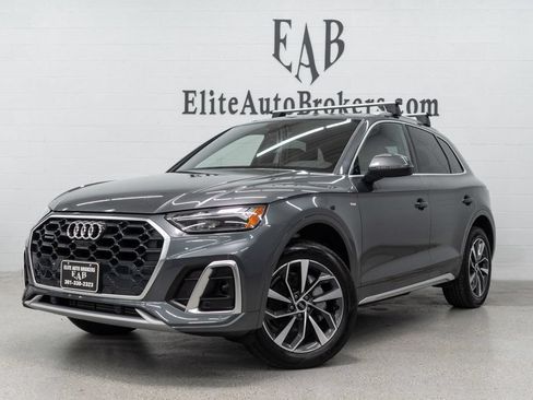 Used 2023 Audi Q5 2.0T Premium Plus w/ Premium Plus Package AWD/4WD image 1