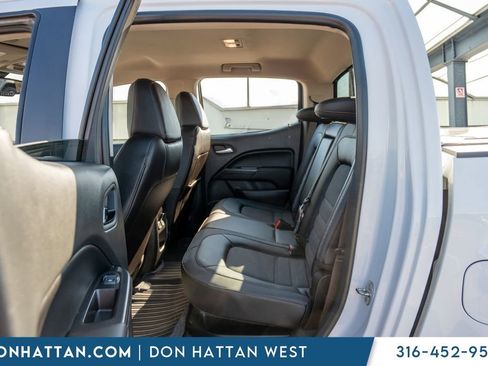 Used 2022 GMC Canyon AT4 image 21