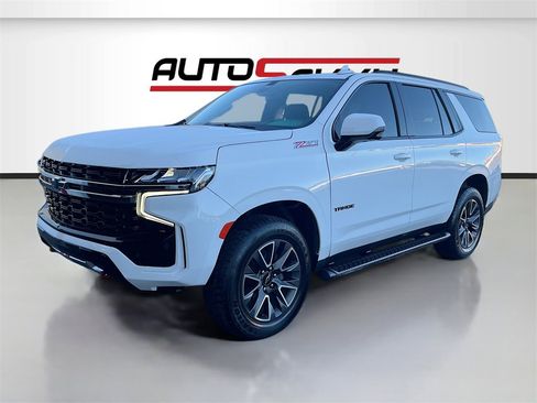 Used 2022 Chevrolet Tahoe Z71 w/ Luxury Package image 3
