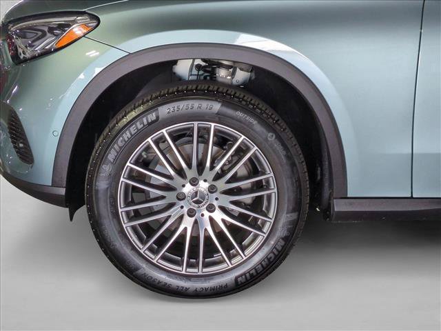 Certified 2026 Mercedes-Benz GLC 300 image 24