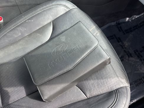 Used 2012 Hyundai Azera image 42