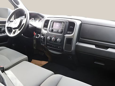 Used 2024 RAM 1500 Classic Warlock AWD/4WD image 17