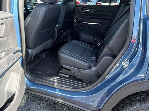 New 2026 Chevrolet Traverse LT w/ Driver Confidence Package image 17