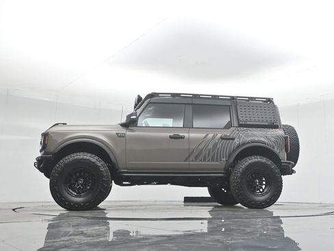 New 2025 Ford Bronco Badlands image 56