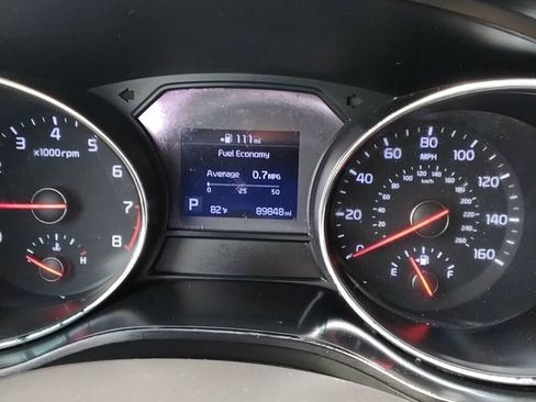 Used 2021 Kia Sedona LX FWD image 14