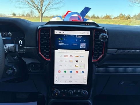 Used 2025 Ford Ranger Raptor image 39