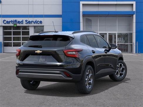 New 2026 Chevrolet Trax LT image 4