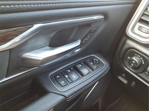 Used 2019 RAM 1500 Laramie image 27
