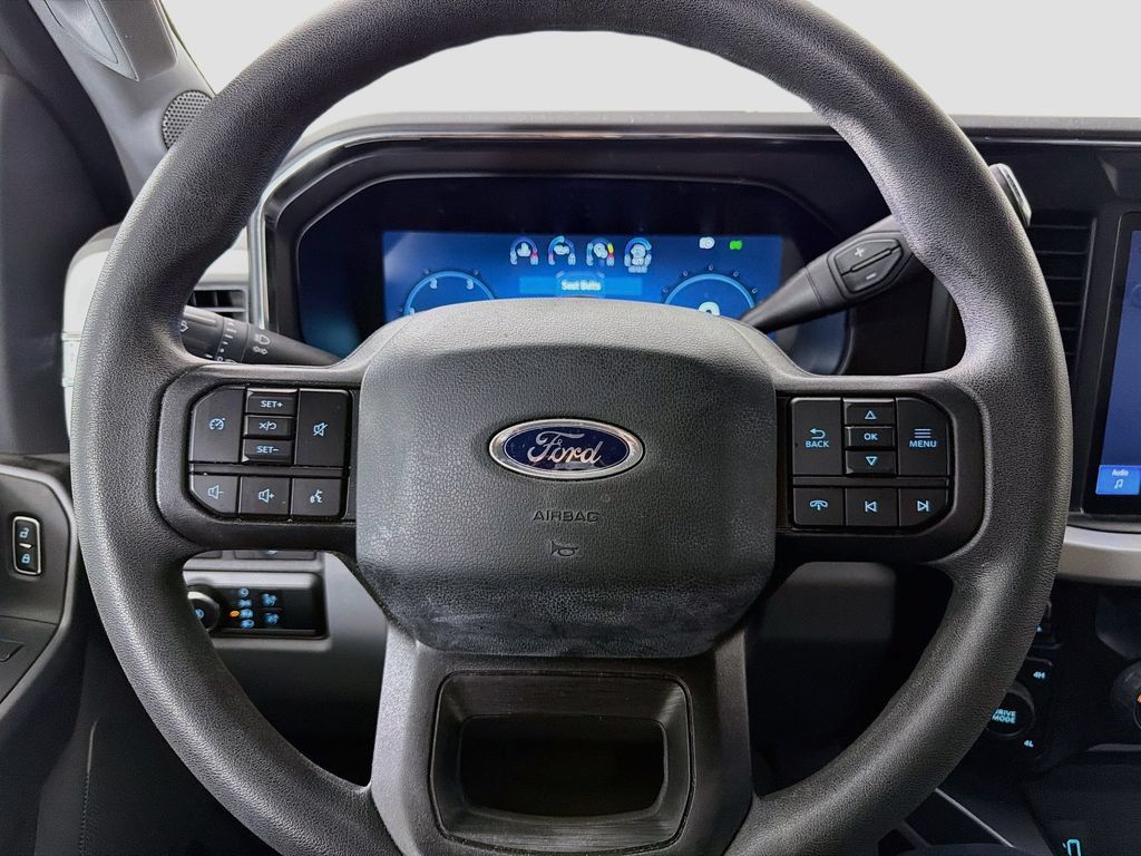 Used 2024 Ford F250 XLT w/ XLT Premium Package AWD/4WD image 15