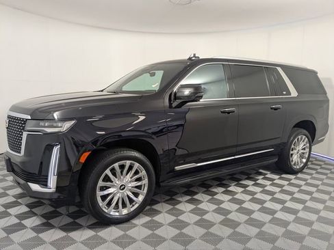 Used 2023 Cadillac Escalade ESV Premium Luxury AWD/4WD image 9