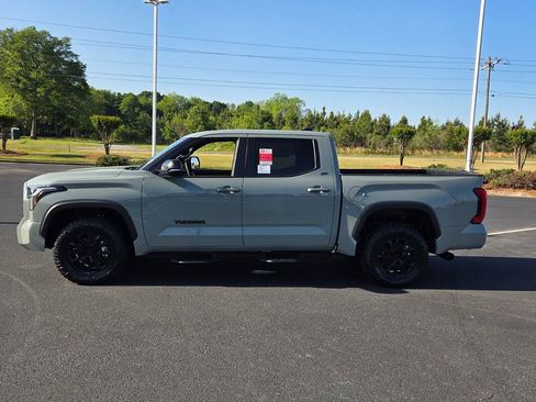 New 2026 Toyota Tundra SR5 AWD/4WD image 4