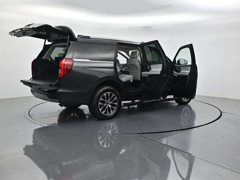 Certified 2025 Ford Expedition Platinum AWD/4WD image 55