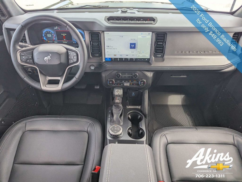 Used 2025 Ford Bronco Badlands AWD/4WD image 16