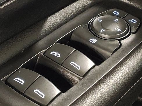 Used 2022 GMC Terrain SLE w/ Driver Convenience Package FWD image 27