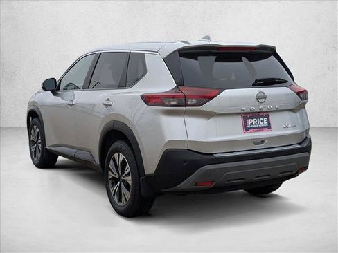 Used 2023 Nissan Rogue SV image 8