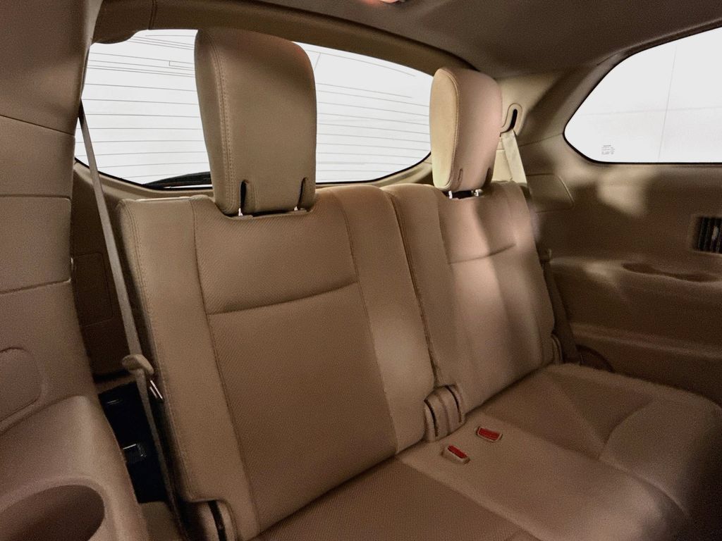 Used 2017 Nissan Pathfinder S FWD image 30