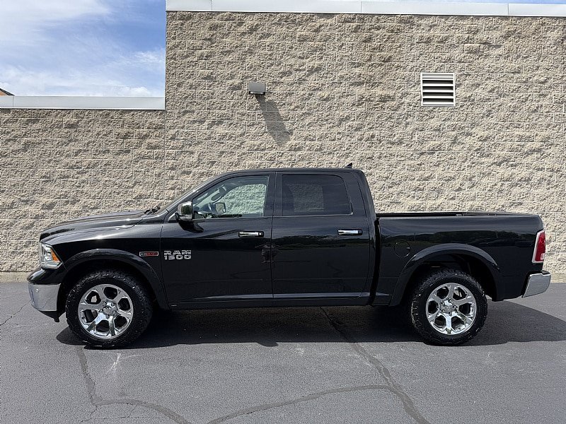 Used 2017 RAM 1500 Laramie w/ Convenience Group AWD/4WD image 5