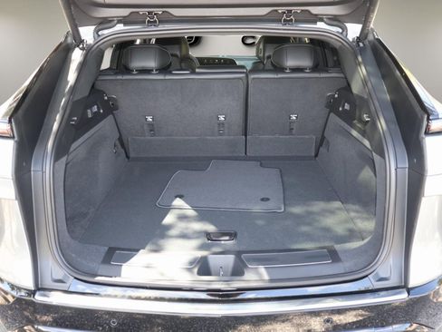 New 2025 Cadillac Lyriq Luxury image 16