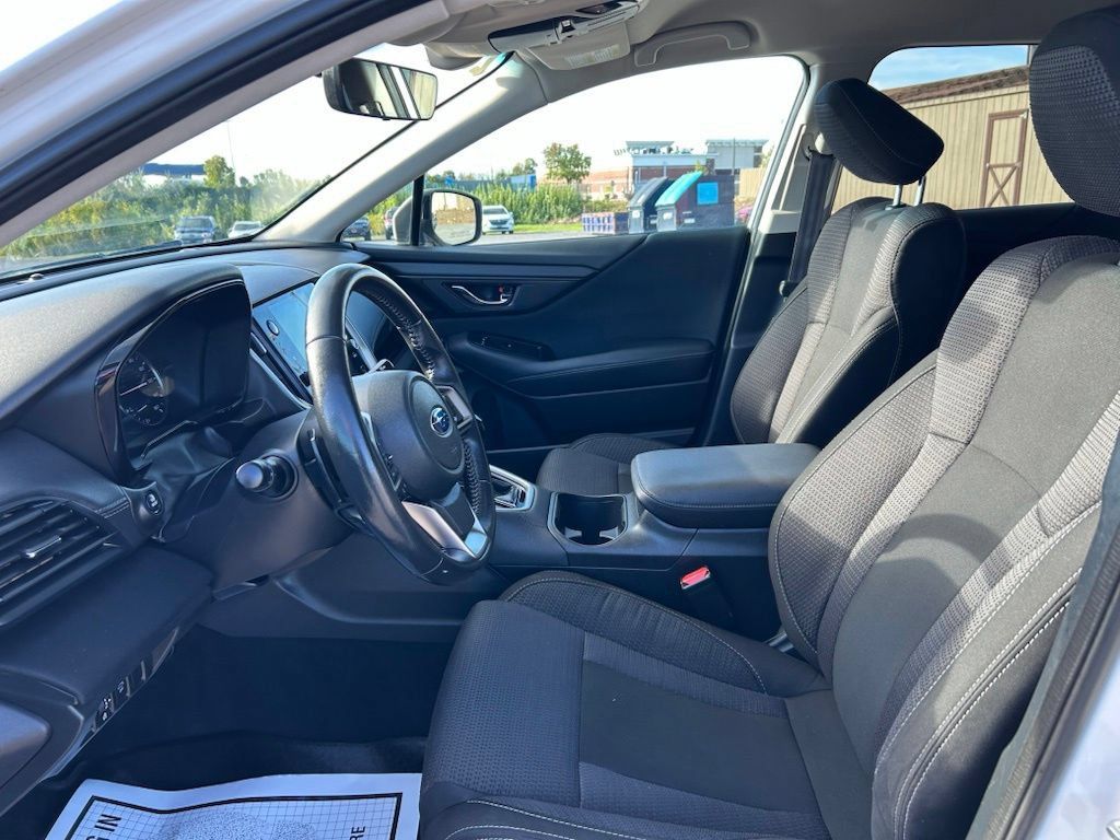Used 2022 Subaru Outback Premium AWD/4WD image 9