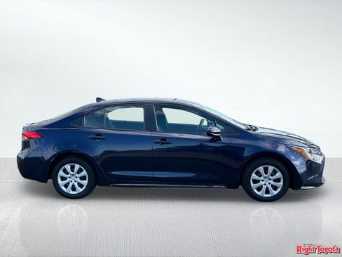 Certified 2025 Toyota Corolla LE FWD image 8