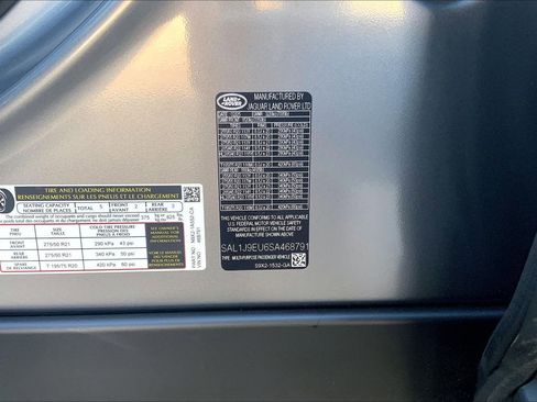 Used 2025 Land Rover Range Rover Sport image 33