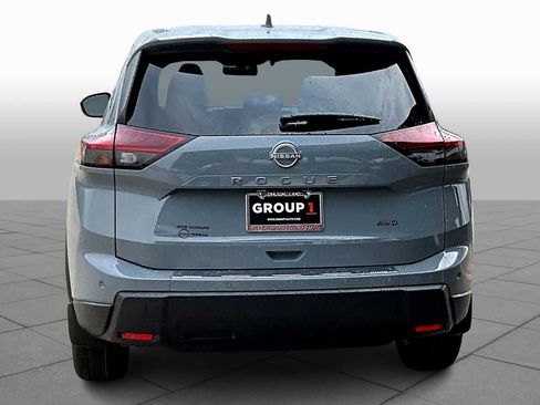 New 2026 Nissan Rogue SV image 4