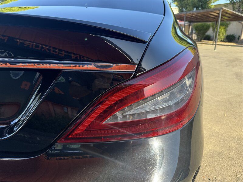 Used 2015 Mercedes-Benz CLS 400 image 14