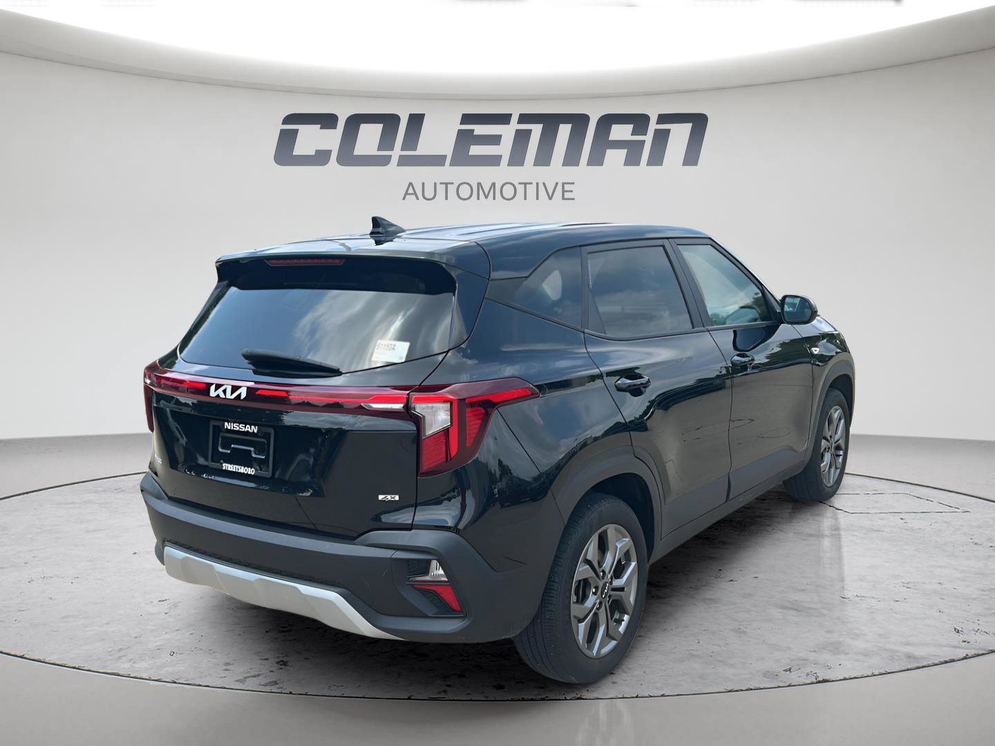 Used 2024 Kia Seltos LX AWD/4WD image 3