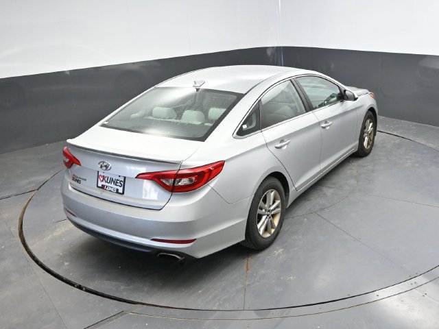 Used 2015 Hyundai Sonata SE FWD image 15